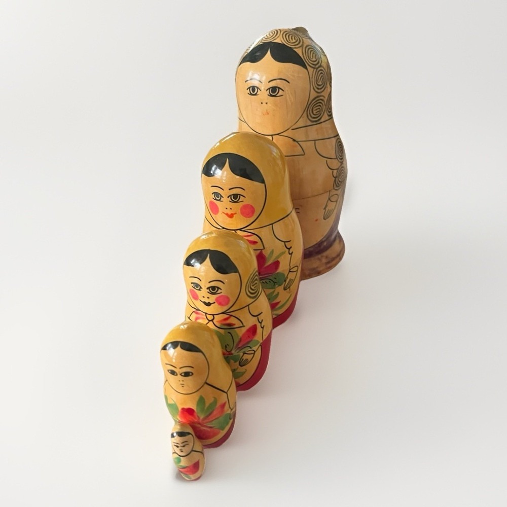 MATRYOSHKA USSR Wooden Russian VINTAGE Nesting 5 DOLLS Hand Painted 6" Beautiful